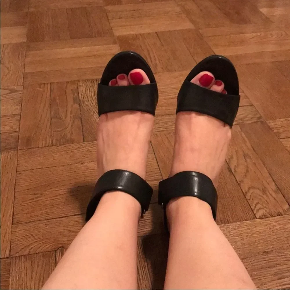 VINCE “Genna” High Heeled Sandals, size 7.5